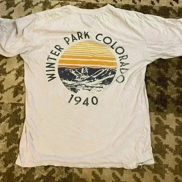 Winterpark Vintage Looking Tee - Picture 2 of 3